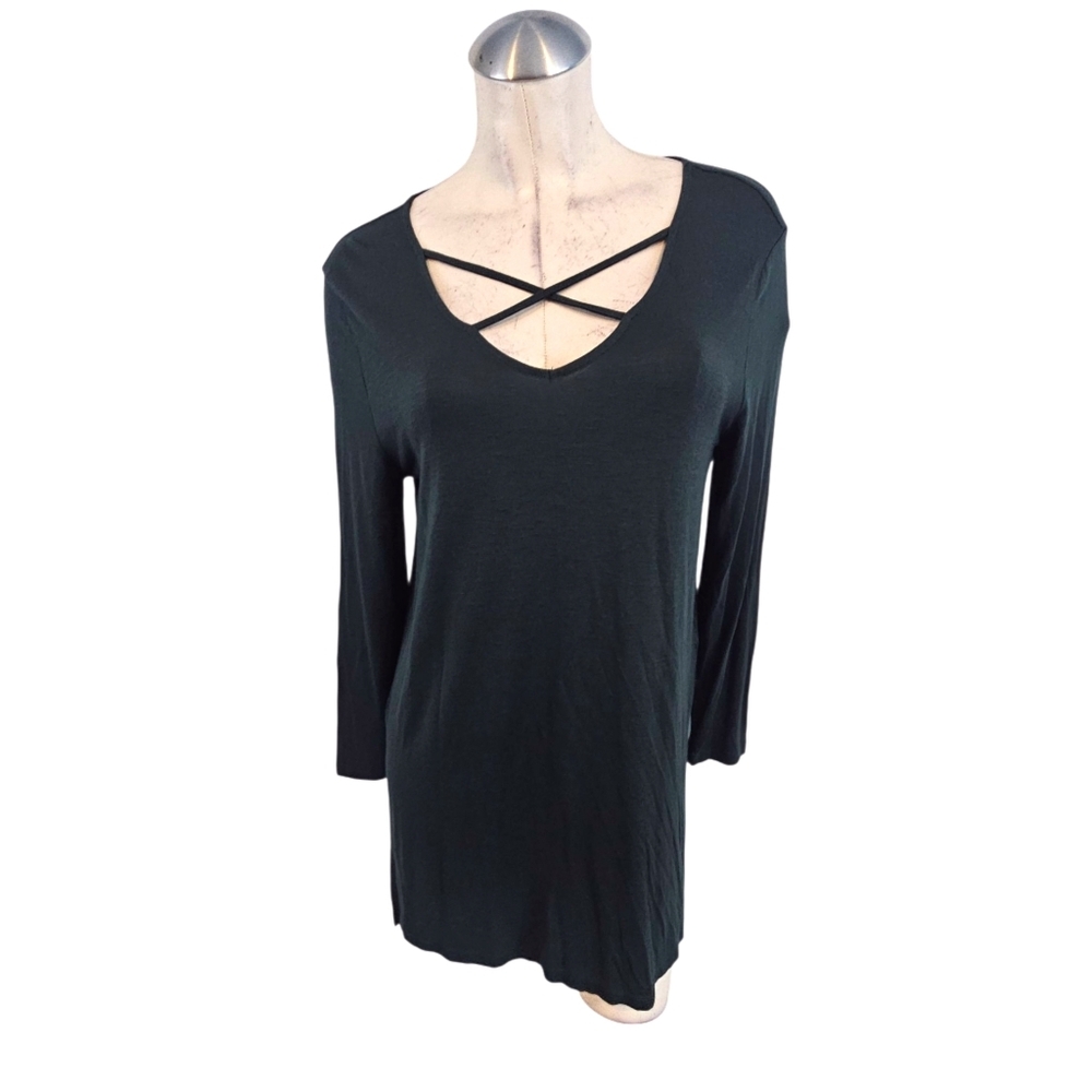 3/$25 Old Navy Size M  Long Sleeve Top with Crisscross Detail Green